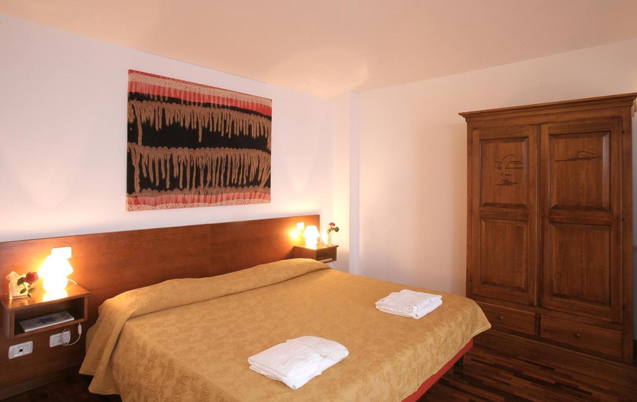 Residence Borgo San Sebastiano Bergeggi Habitación foto